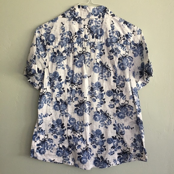 Floral short sleeve button down - Picture 2 of 5